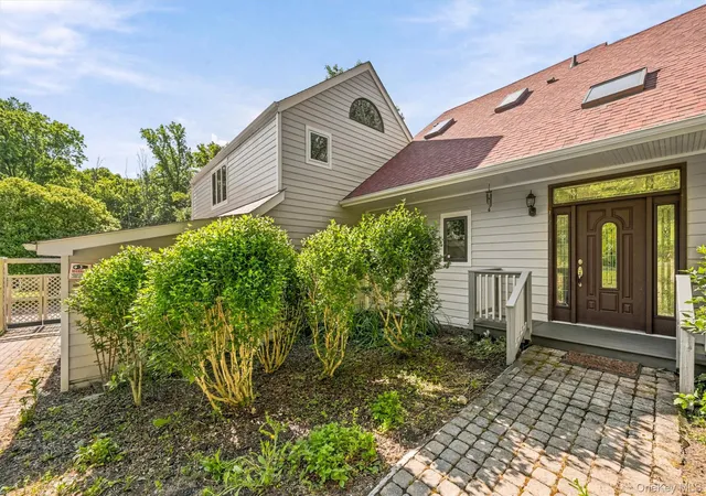 2nd image of 36 Chardavoyne Rd, Warwick, NY 10990 | MLS# 1015967
