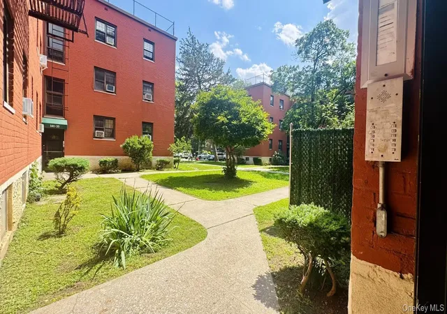 2nd image of 141 33 78th Ave #2B, Flushing, NY 11367 | MLS# 1015980