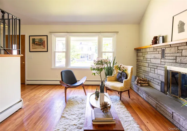 4th image of 34 Parkwood Blvd, Poughkeepsie, NY 12603 | MLS# 1015997