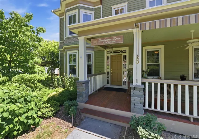 Photo 2 of Single family home for sale at 5 And 10 W St, Marlboro, NY 12542 | MLS# 1015999 | Listing updated on 2026-08-10
