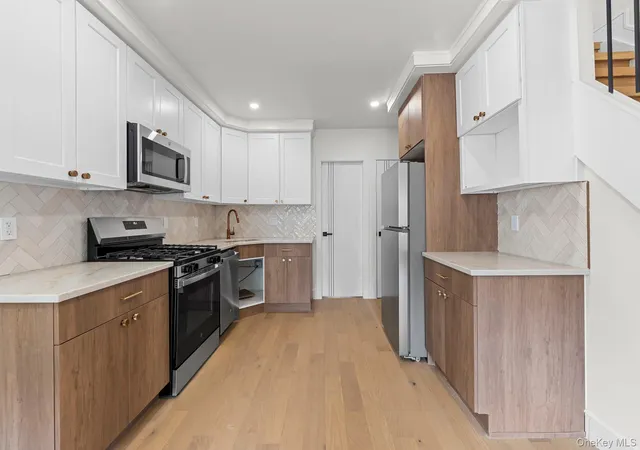 Photo 3 of Sale Pending at 12917 135th Place, New York, NY 11420 | MLS# 1016006 | Listing updated on 2026-08-10