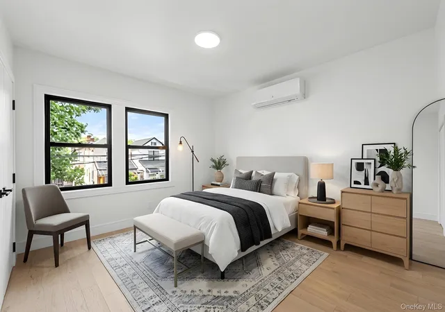 Photo 4 of Sale Pending at 12917 135th Place, New York, NY 11420 | MLS# 1016006 | Listing updated on 2026-08-10