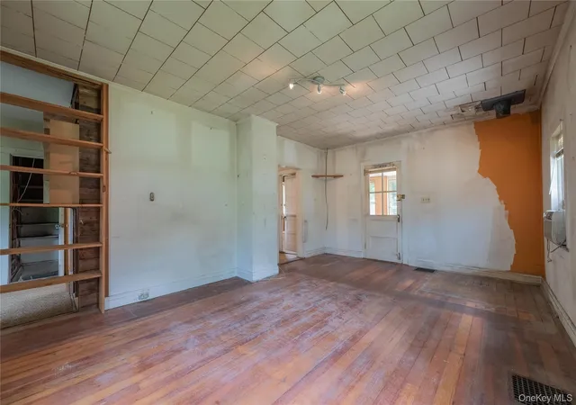 Homes for sale in Warwick (town), NY | 11 Little Brooklyn Rd, Warwick (town), NY 10990 | MLS# 1016011