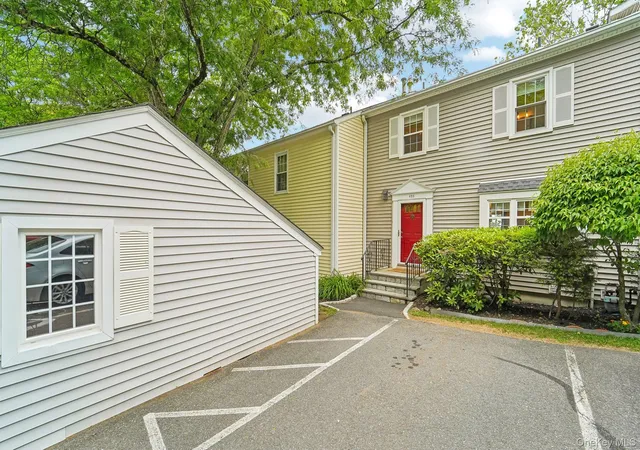 Homes for sale in Greenburgh, NY | 422 Carrollwood Dr, Greenburgh, NY 10591 | MLS# 1016044
