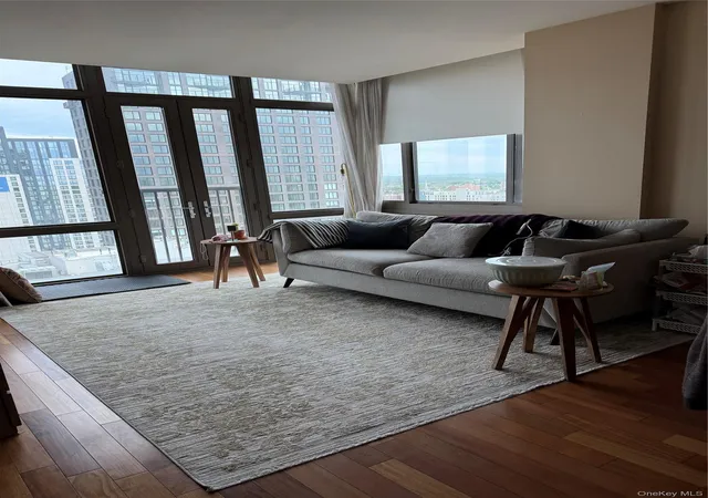 Homes for sale in New Rochelle, NY | 175 Huguenot St #2205, New Rochelle, NY 10801 | MLS# 1016047