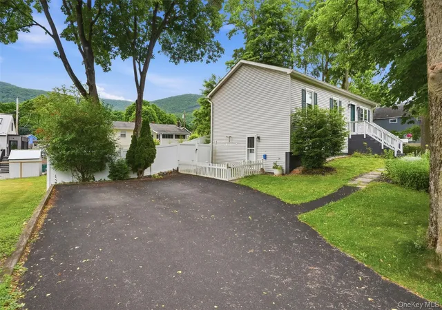 Photo 2 of Sale Pending at 21 Overlook Ave, Beacon, NY 12508 | MLS# 1016059 | Listing updated on 2026-08-06