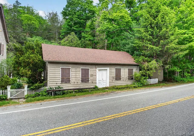 Homes for sale in Blooming Grove, NY | 815 Craigville Rd, Blooming Grove, NY 10918 | MLS# 1016060
