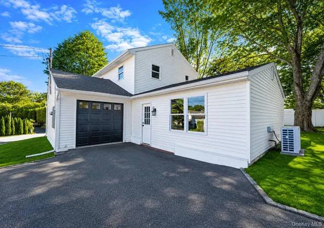 3rd image of 18 Joyce Dr, Riverhead, NY 11901 | MLS# 1016072