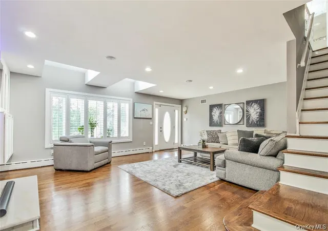 4th image of 2775 Barbara Rd, Hempstead, NY 11710 | MLS# 1016078