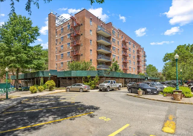 2nd image of 88 08 151st Ave #4G, Howard Beach, NY 11414 | MLS# 1016089