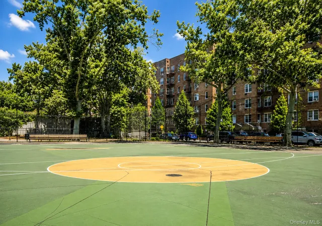 6th image of 2550 E 11th St, Brooklyn, NY 11235 | MLS# 1016094