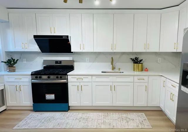 Photo 3 of Sale Pending at 5815 205th Street, New York, NY 11364 | MLS# 1016104 | Listing updated on 2026-08-23