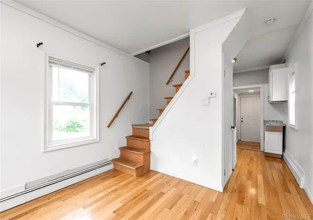 5th image of 15 Saint Johns Pl, West Babylon, NY 11704 | MLS# 1016115