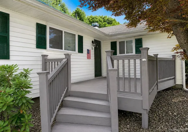 Photo 4 of Single family home for sale at 5 High View Ter, Thompson, NY 12775 | MLS# 1016123 | Listing updated on 2026-07-28