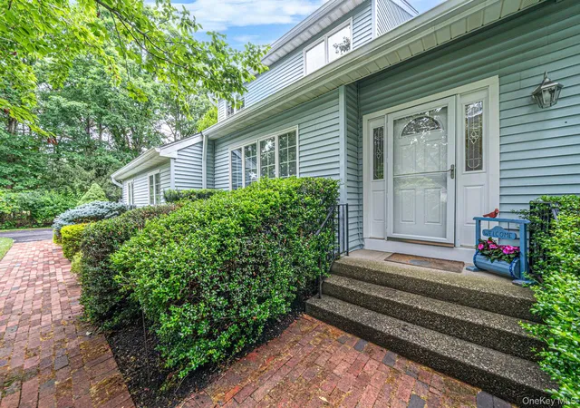 Photo 3 of Sale Pending at 3 Liberty Ln, Miller Place, NY 11764 | MLS# 1016132 | Listing updated on 2026-07-15