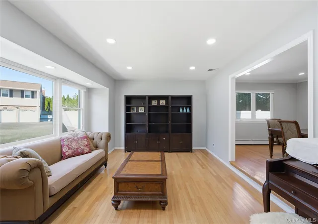 3rd image of 308A S Oyster Bay Rd #A, Oyster Bay, NY 11791 | MLS# 1016139