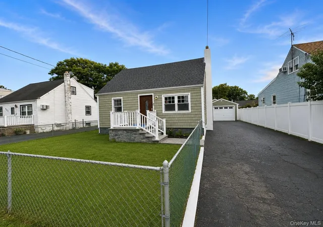 3rd image of 541 N Indiana Ave, Babylon, NY 11757 | MLS# 1016149
