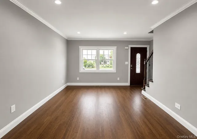 5th image of 541 N Indiana Ave, Babylon, NY 11757 | MLS# 1016149