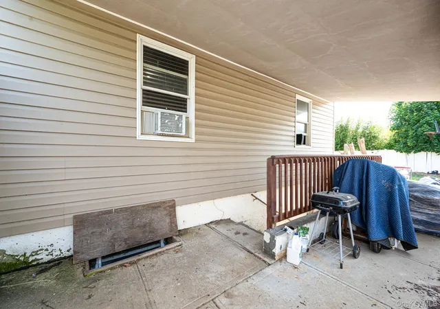 31st image of 14 Sylvan St, Bay Shore, NY 11706 | MLS# 1016162