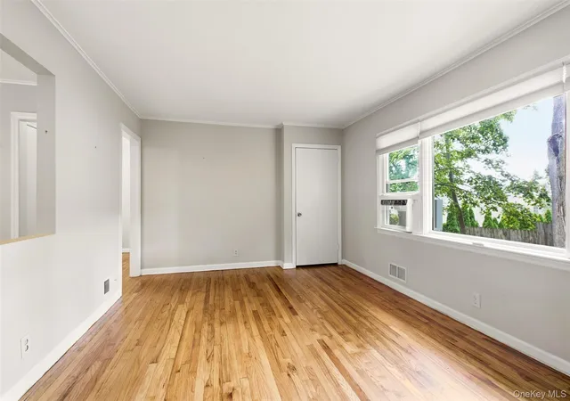 Listing Photo 4 - Condo for sale in building located at 35 Ward Ave, Huntington, NY 11768