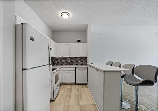3rd image of 221 Beach 80Th St #1G, Rockaway Beach, NY 11693 | MLS# 1016179