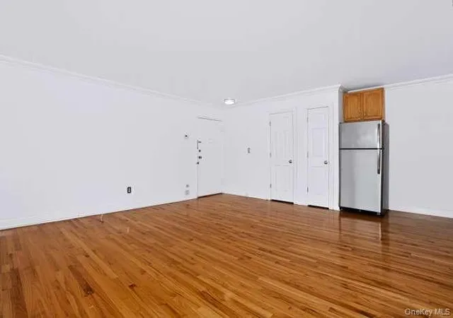 Photo 4 of Sale Pending at 233 N Middletown Rd #D, Orangetown, NY 10965 | MLS# 1016203 | Listing updated on 2026-09-02