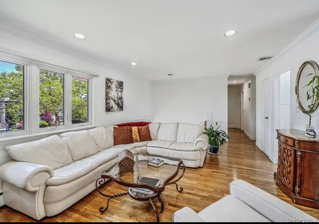 Photo 4 of Sale Pending at 3824 Illona Ln, Hempstead, NY 11572 | MLS# 1016230 | Listing updated on 2026-09-14