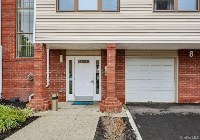 Homes for sale in Middletown, NY | 181 Deer Ct Dr, Middletown, NY 10940 | MLS# 1016257
