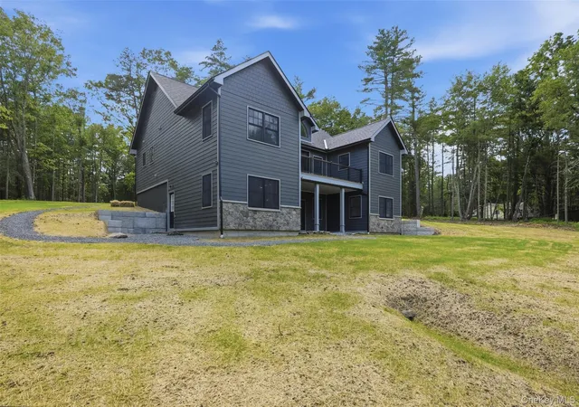 Photo 3 of Single family home for sale at 300 Van Tuyl Rd, Lumberland, NY 12719 | MLS# 1016275 | Listing updated on 2026-10-02