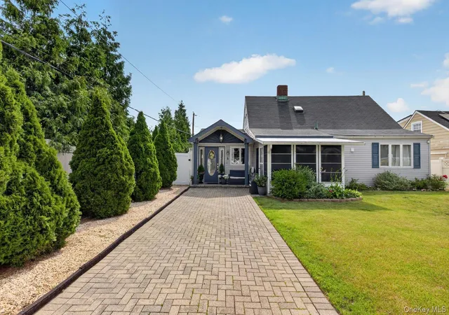 Photo 2 of Sale Pending at 5 Long Ln, Hempstead, NY 11756 | MLS# 1016310 | Listing updated on 2026-08-27