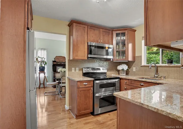4th image of 128 Heritage Hills Dr #B, Somers, NY 10589 | MLS# 1016315
