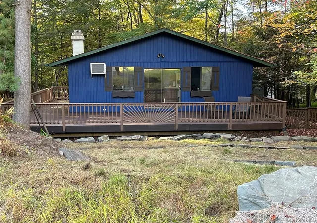 2nd image of 9 Cardiff Ln, Rock Hill, NY 12775 | MLS# 1016329