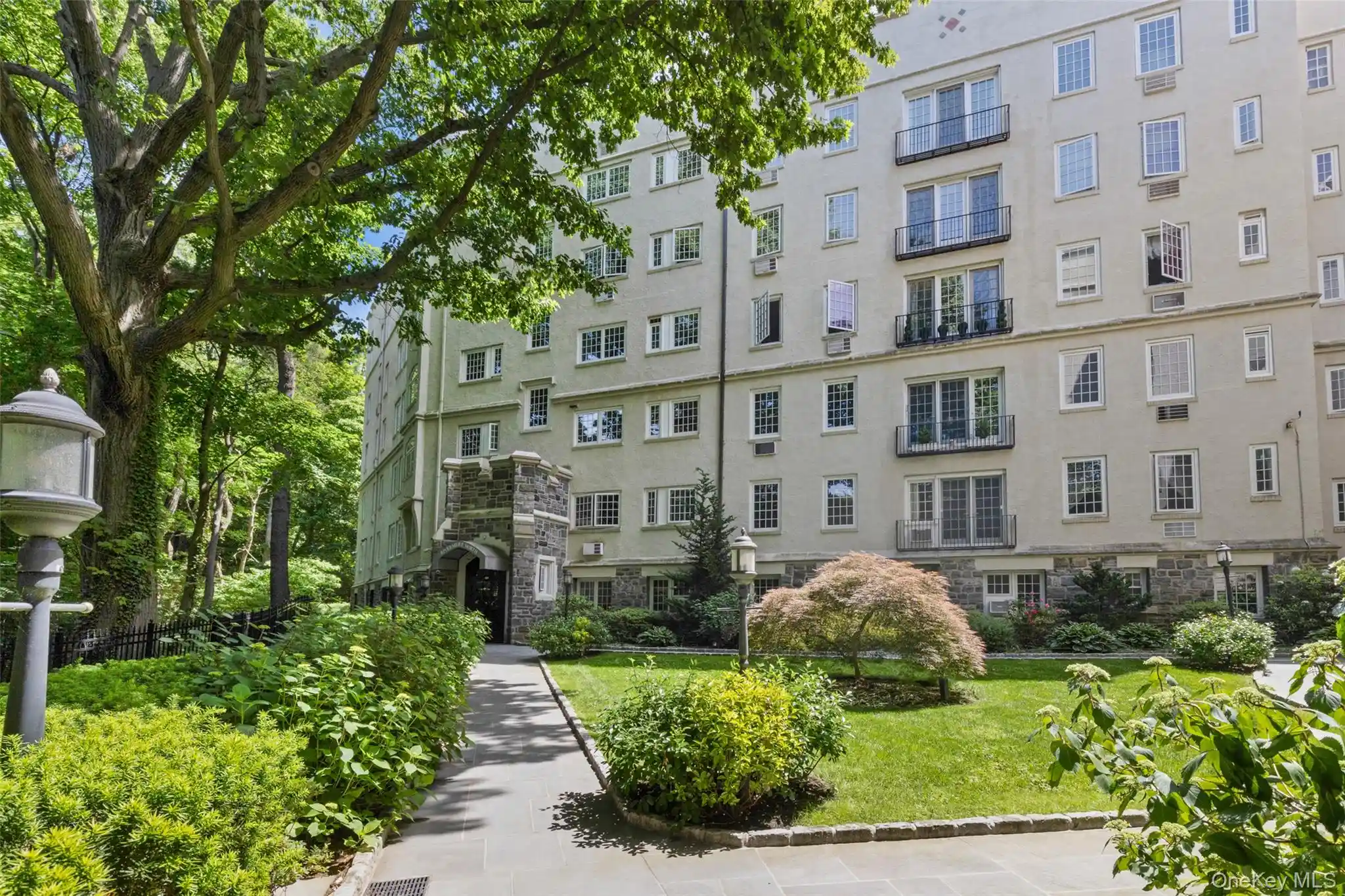 Listing Photo 28 - Condo for sale in 1 Rivermere located at 1 Rivermere, Eastchester, NY 10709 - Unit #2G
