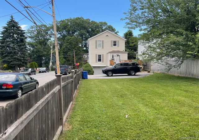 Photo 2 of Single family home for sale at 507 Mile Sq Rd, Yonkers, NY 10701 | MLS# 1016355 | Listing updated on 2026-09-05