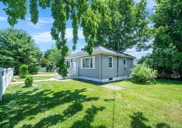 5th image of 14 Pinelawn Ave, Farmingville, NY 11738 | MLS# 1016357