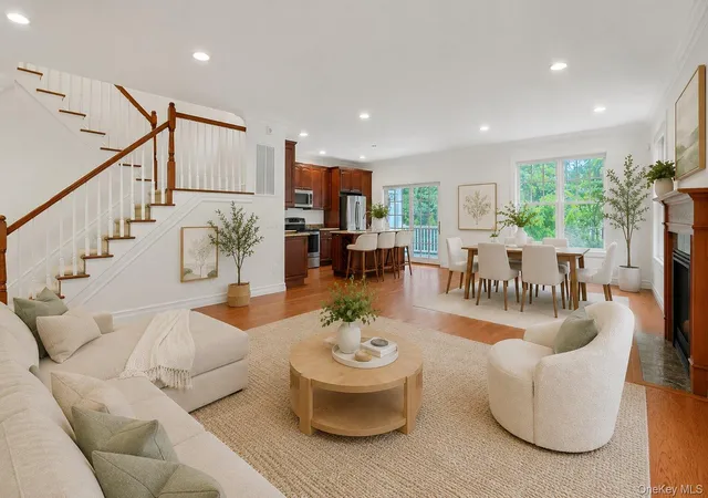 4th image of 15 Hidden Ridge Ct, Scarsdale, NY 10583 | MLS# 1016363