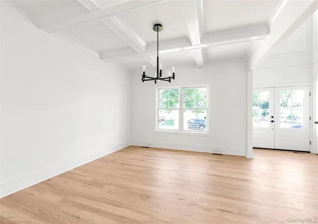 Photo 4 of Single family home for sale at 23 Garden Cir, Oyster Bay, NY 11791 | MLS# 1016366 | Listing updated on 2026-10-04