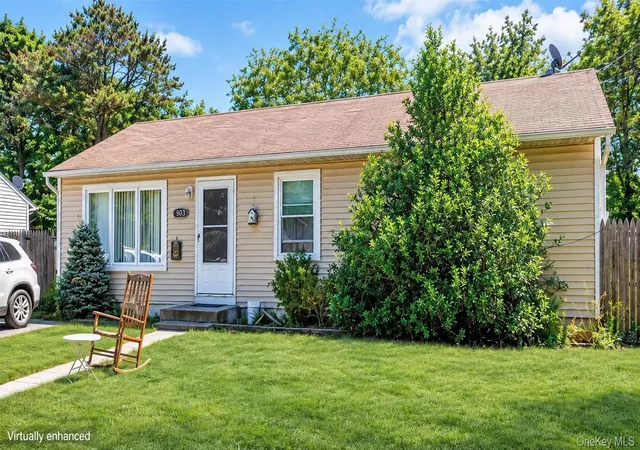 Photo 1 of Single family home for sale at 903 Provost Ave, Bellport, NY 11713 | MLS# 1016370 | Listing updated on 2026-10-09