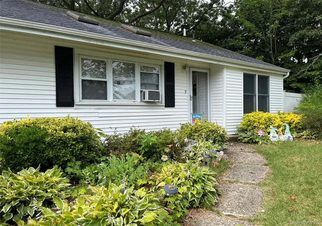 Homes for sale in Brookhaven, NY | 7 Squires Ave, Brookhaven, NY 11776 | MLS# 1016408