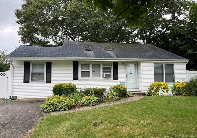 Homes for sale in Brookhaven, NY | 7 Squires Ave, Brookhaven, NY 11776 | MLS# 1016408
