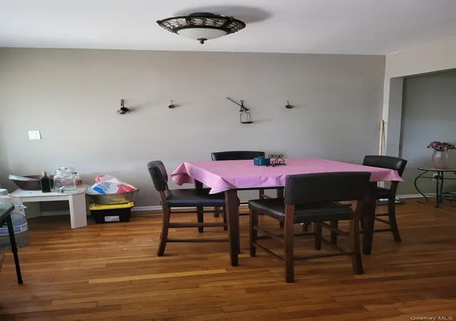 Photo 2 of Single family home for sale at 424 6th Street, Huntington, NY 11731 | MLS# 1016416 | Listing updated on 2026-08-01
