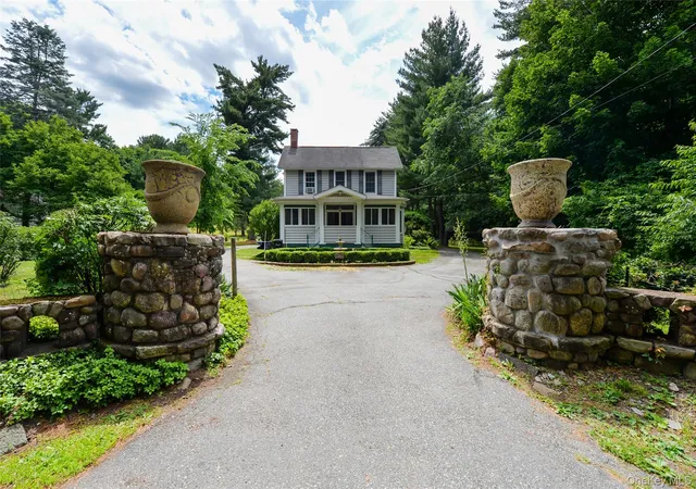 3rd image of 28 Montebello Rd, Suffern, NY 10901 | MLS# 1016426