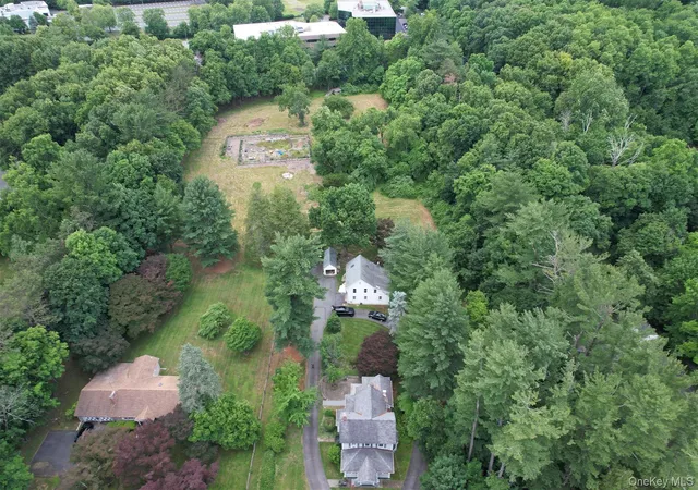 35th image of 28 Montebello Rd, Suffern, NY 10901 | MLS# 1016426