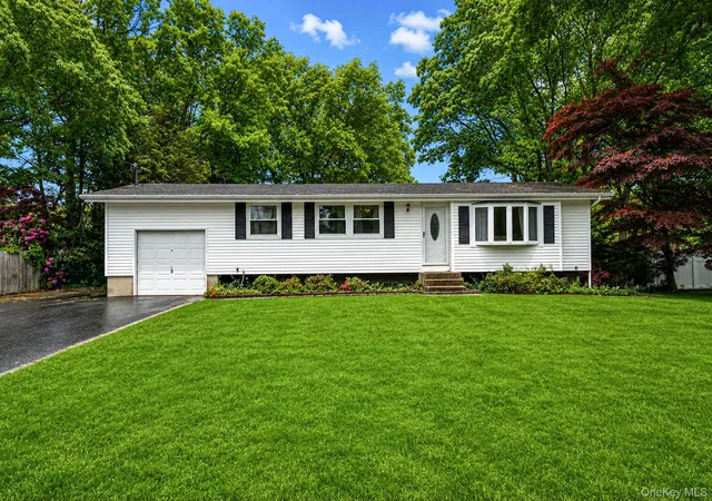 1st image of 16 Lodge Ln, East Setauket, NY 11733 | MLS# 1016432