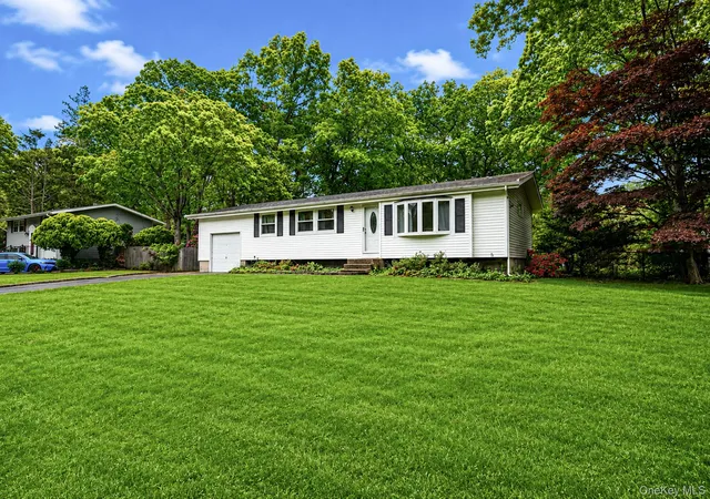 3rd image of 16 Lodge Ln, East Setauket, NY 11733 | MLS# 1016432