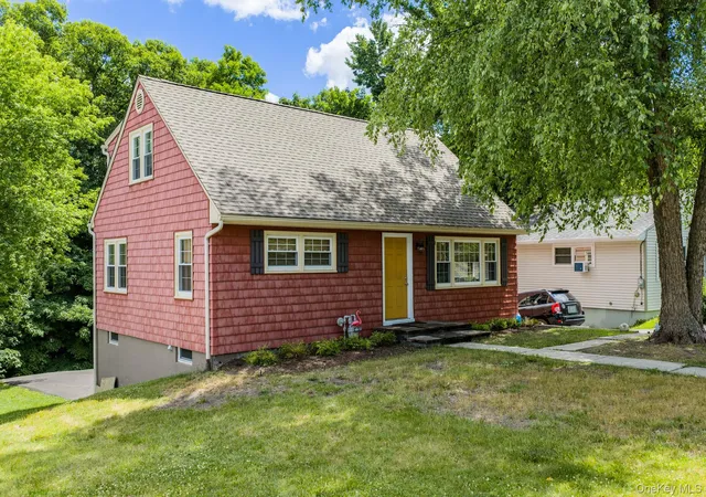 3rd image of 24 Mountain Ave, Middletown, NY 10940 | MLS# 1016433