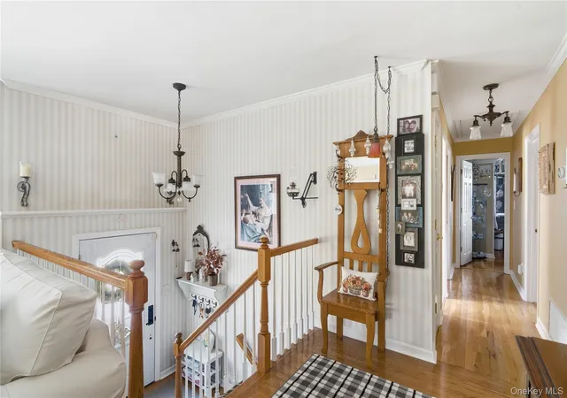 5th image of 50 Amsterdam Rd, Smithtown, NY 11787 | MLS# 1016434