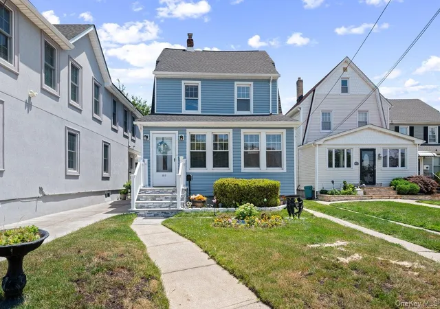 Photo 2 of Single family home for sale at 8815 Commonwealth Blvd, New York, NY 11426 | MLS# 1016455 | Listing updated on 2026-10-29