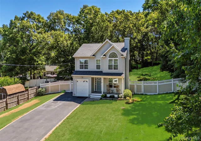 2nd image of 27 Cleveland Ave, Selden, NY 11784 | MLS# 1016460
