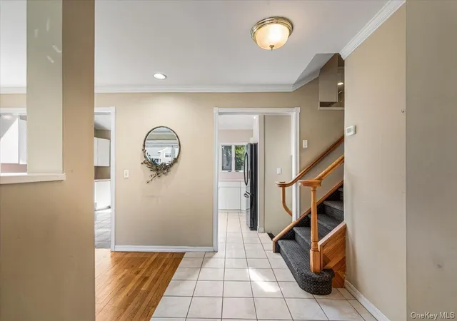 Photo 2 of Sale Pending at 7 Margaret Dr, Oyster Bay, NY 11803 | MLS# 1016484 | Listing updated on 2026-08-28